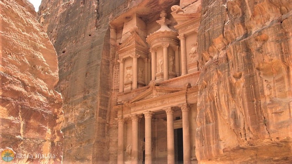 2-дневный блиц-тур в Иорданию с посещением Петры и Вади-Рам